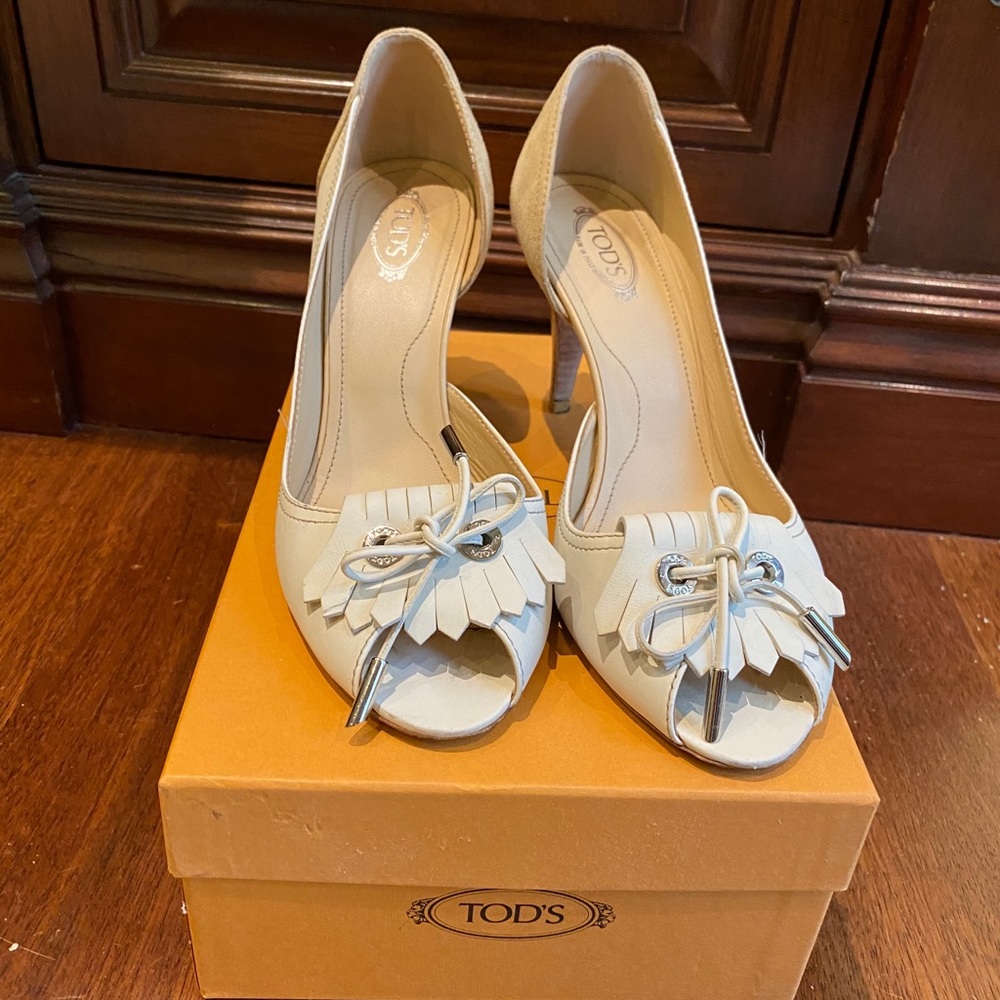 TODS Ivory/ beige 2 Tone Open Toe Heel w/ box 39 - Picture 2 of 10